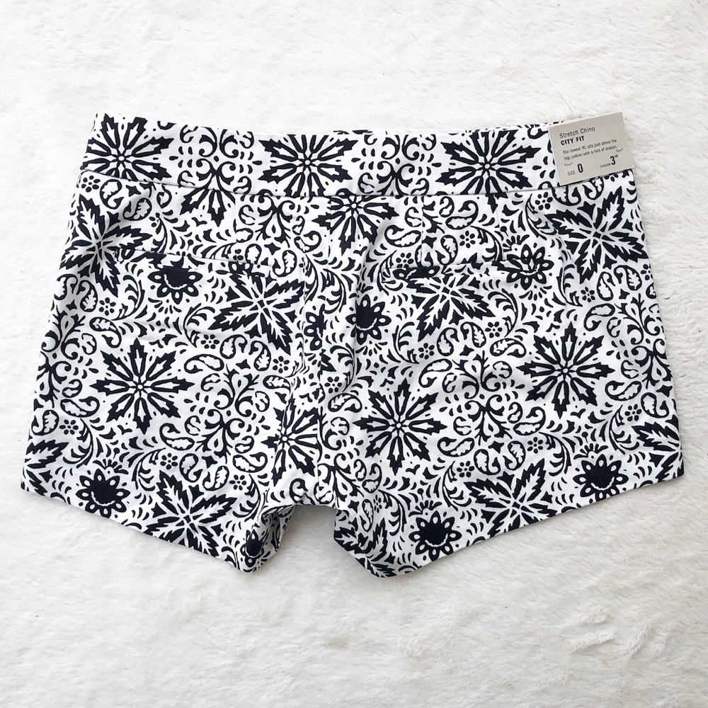 J.Crew Factory | Printed City Fit Chino Shorts NWT - Picture 4 of 12
